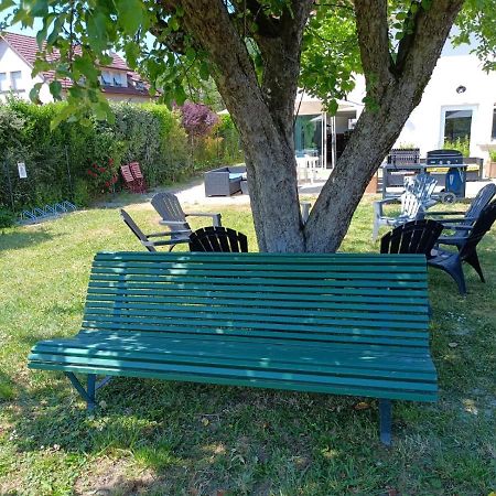 Gite Les Dames Du Quint 3 Etoiles Baume-les-Dames Exterior photo