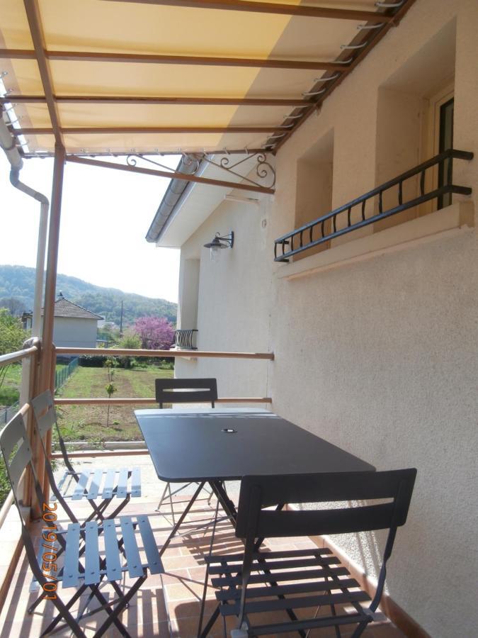 Gite Les Dames Du Quint 3 Etoiles Baume-les-Dames Exterior photo